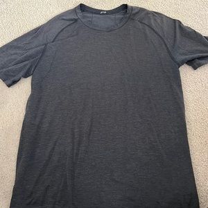 Lululemon mens workout tee